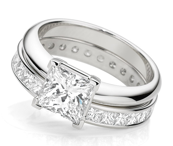 BRILLIANT PRINCESS FOREVER – Princess cut solitaire engagement And wedding band set