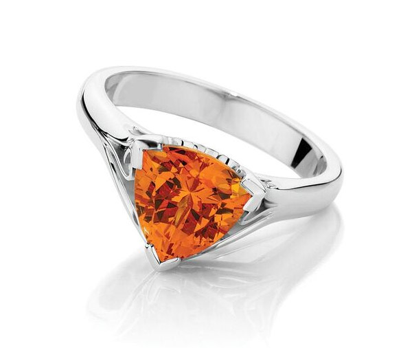 GARNET TRILLIANCE – Orange trilliant cut garnet filigree ring