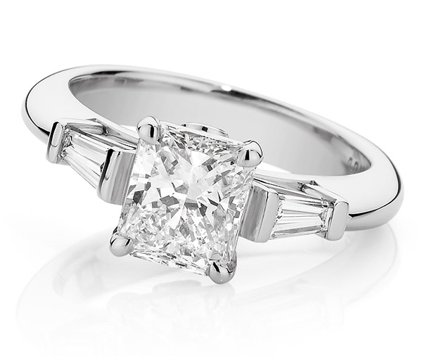 TIGER LILLY – Radiant cut and tapered baguette diamond engagement ring