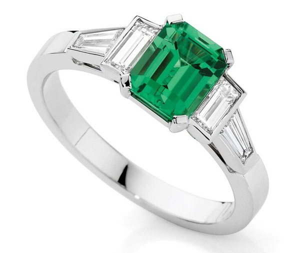 TSAVO – Baguette diamond & tsavorite garnet engagement ring