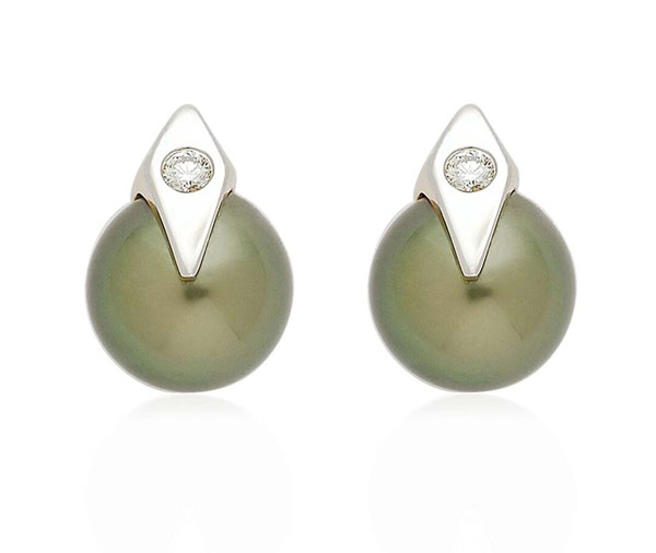 PEACOCK GYPSY – Tahitian pearl & diamond earrings