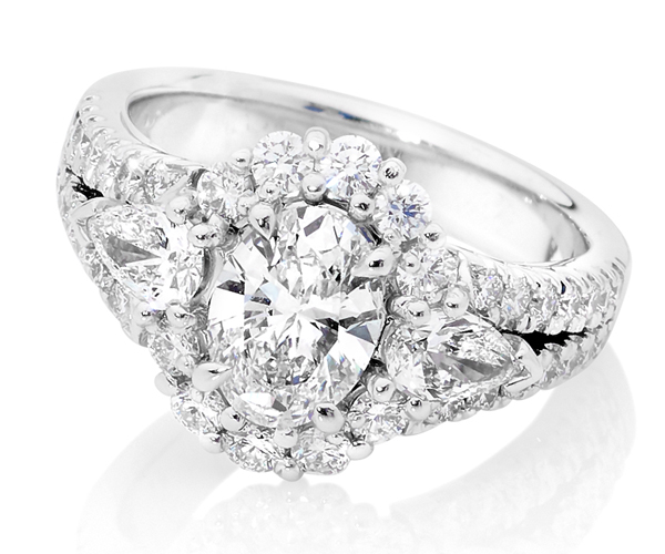 MALIA – OVAL AND PEAR CLUSTER WITH SPLIT DIAMOND SHOULDERS